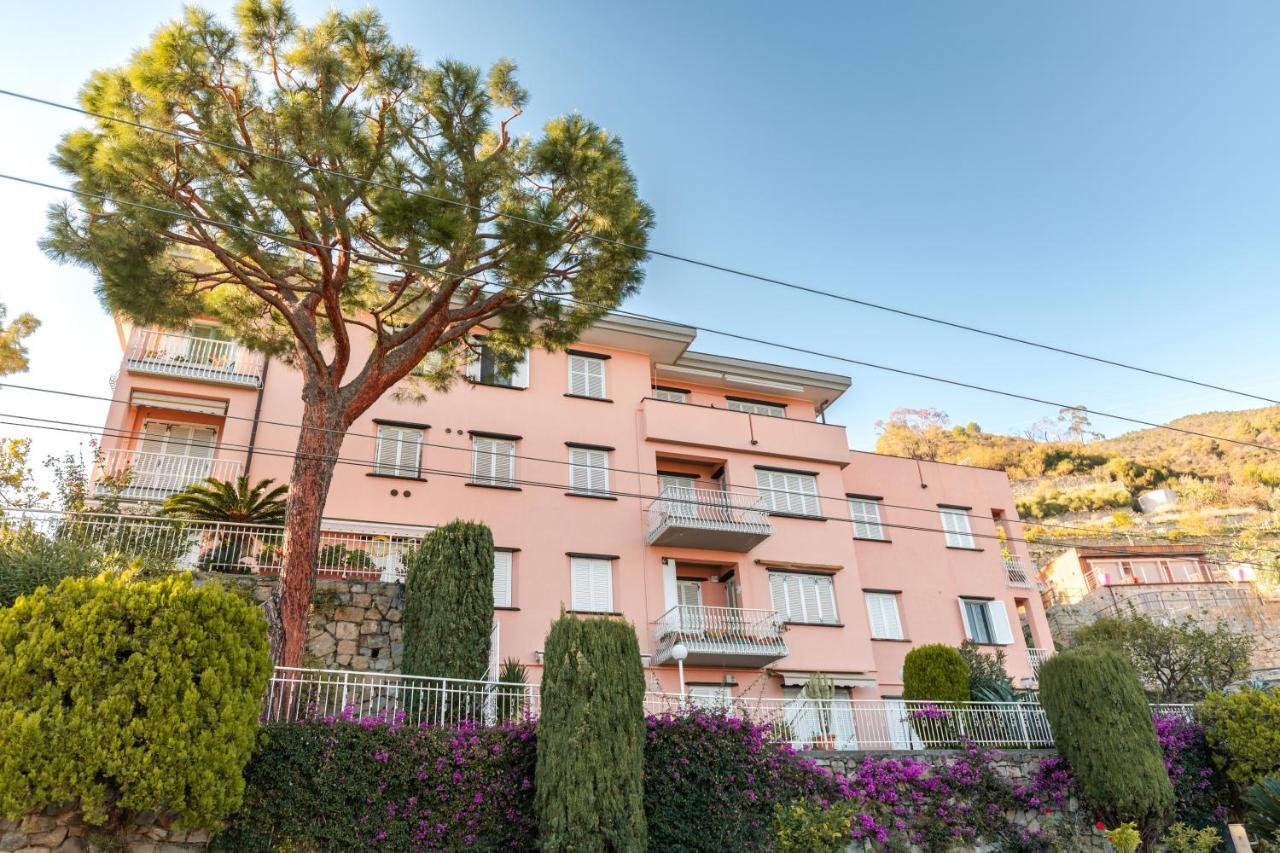 086 - Sunshine Home, 5 Minuti Dalla Spiaggia - Parcheggio Privato Gratis Incluso Ospedaletti Kültér fotó