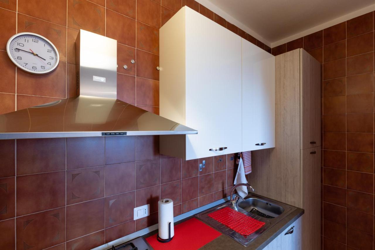 086 - Sunshine Home, 5 Minuti Dalla Spiaggia - Parcheggio Privato Gratis Incluso Ospedaletti Kültér fotó